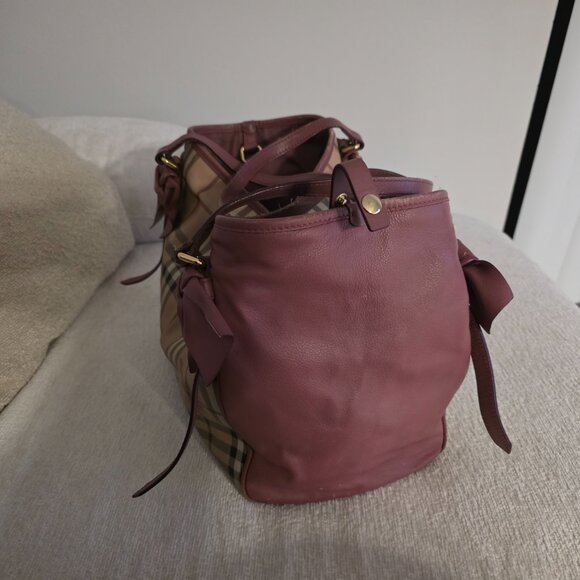 Burberry bag $300 - Picture 3 of 3